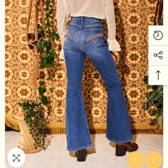 Hippie Shake Little Girl floral Embroidered denim flare jeans - Picture 9 of 10